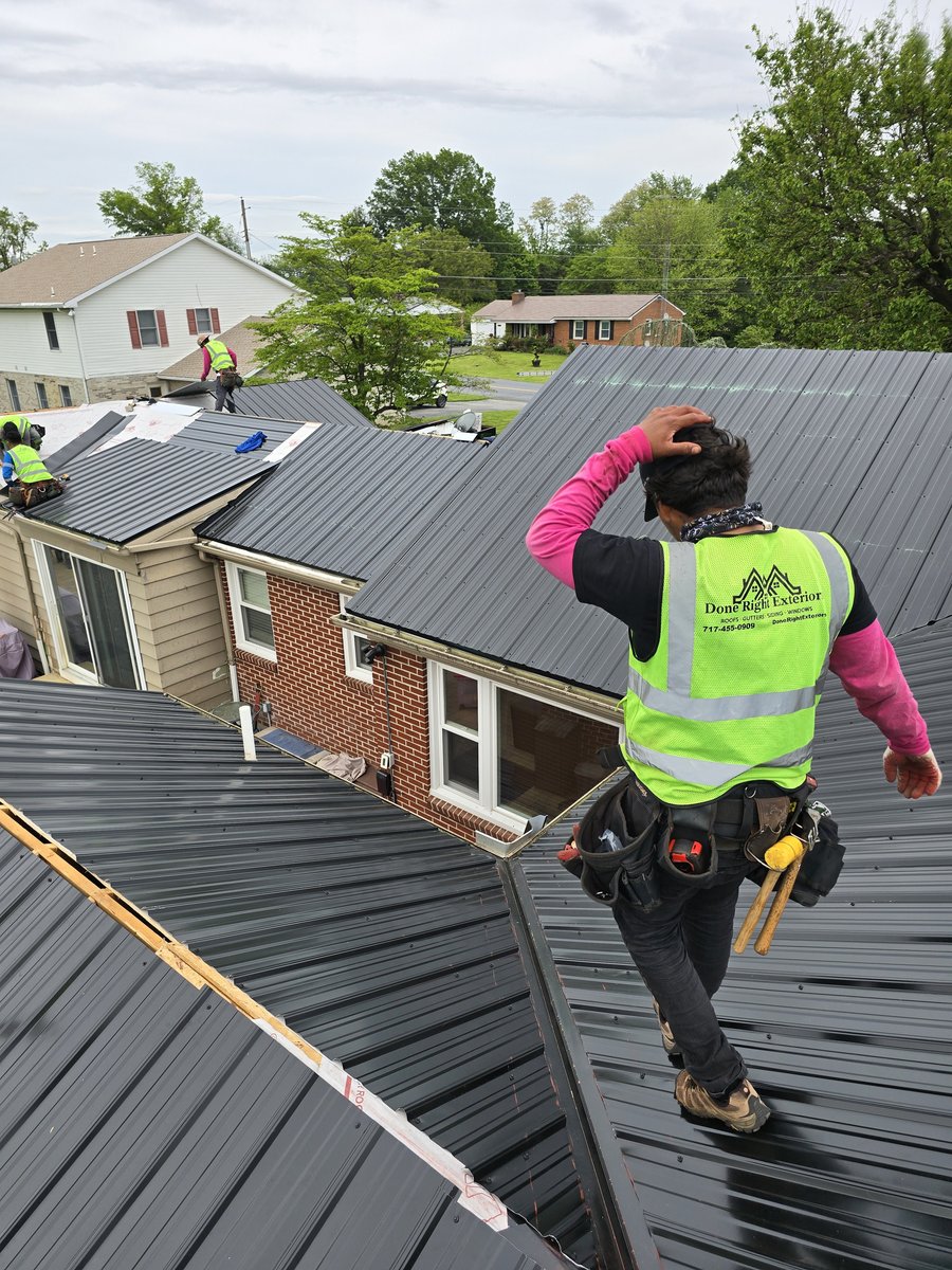 Black metal roof installation in Waynesboro Pa. 
